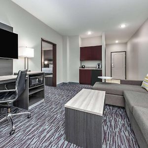 Family King Suite