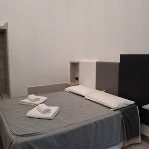 Budget King Room