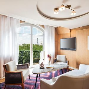 Grand King Suite