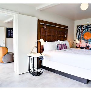 Superior King Suite