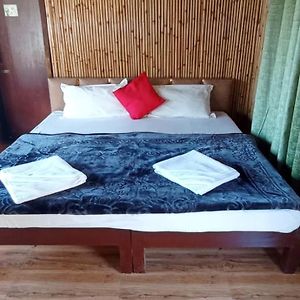 Budget King Room