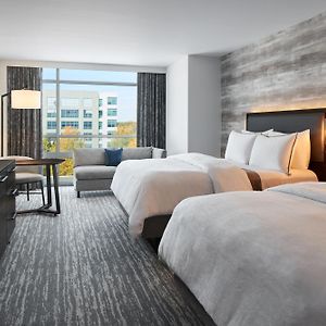 Club Level Queen Room