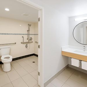King Room Mobility accessible