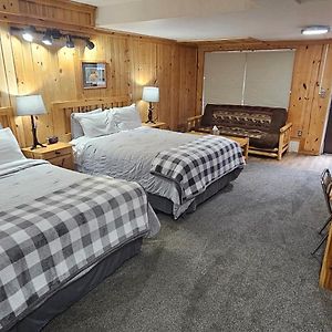 Willard Munger Inn