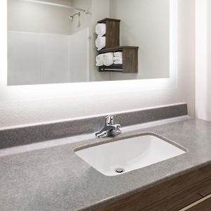 Queen Room Hearing Accesible