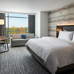 Club Level King Room