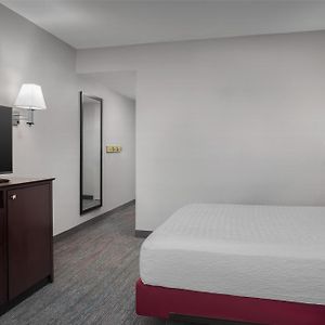 Queen Suite