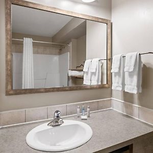 Queen Suite