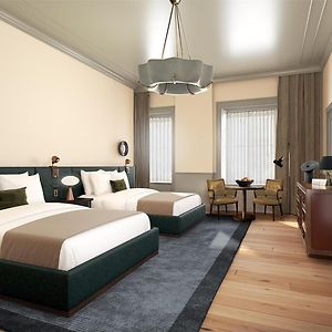 Queen Room