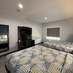 Queen Room Two Queen Beds Disability Access Non-Smoking
