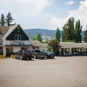 Lakeside Motel