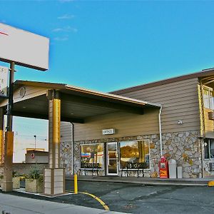 Knights Inn - Baker City