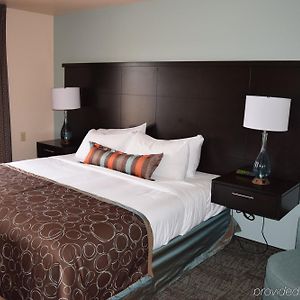 One-Bedroom King Suite