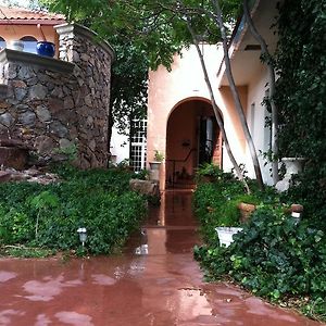 Lundeen Inn Of The Arts
