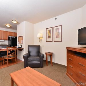 Queen Suite Disability Access