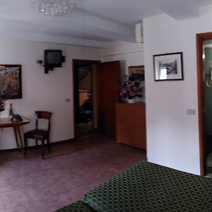 Private Bathroom Triple Room