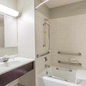 Queen Room Disability Access
