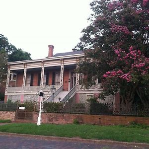 Corners Mansion Inn - A Bed And Breakfast