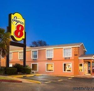Super 8 By Wyndham Austin Downtown/Capitol Area