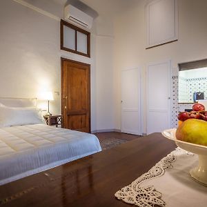 Economy King Room