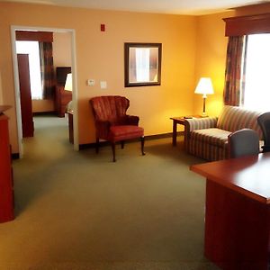 Two-Bedroom King Suite