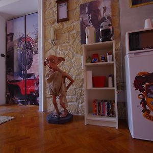 Movie Guesthouse