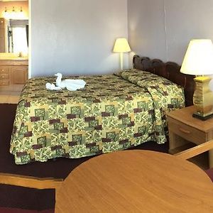 Budget Inn