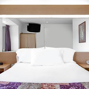 Queen Room Disability Access
