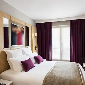 Standard Queen Room