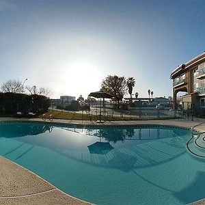 Quality Inn Tracy I-205