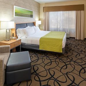 King Room Hearing Accessible