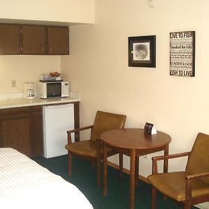 Queen Suite