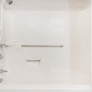 One-Bedroom King Suite
