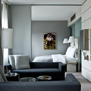Prestige King Suite
