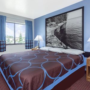 One-Bedroom King Suite
