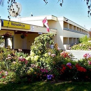 Recreation Inn And Suites Kelowna
