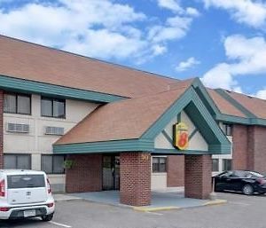 Super 8 By Wyndham St. Cloud
