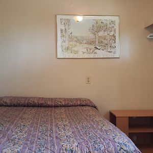 Hat Motel