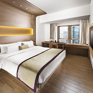 Executive King Room