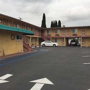 Super 7 Motel - Anaheim Packing District & Disneyland