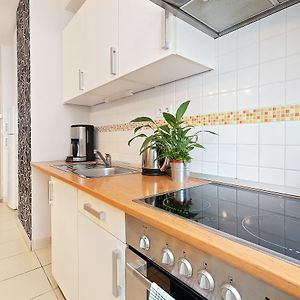 Superior One-Bedroom Apartment