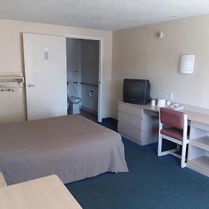 Queen Room Mobility accessible