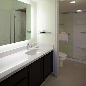 One-Bedroom King Suite