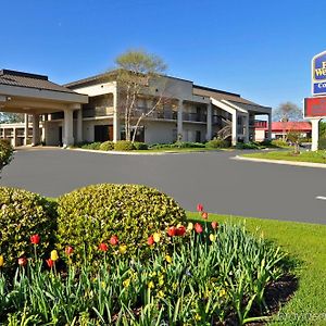 Best Western Colonial Inn