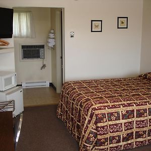 Tops Motel