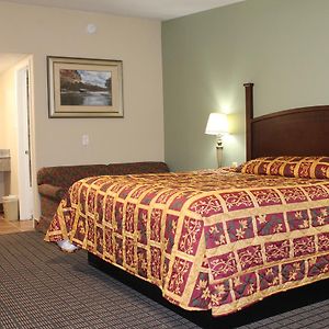 American Inn & Suites