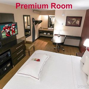 Red Roof Inn Plus+ West Springfield