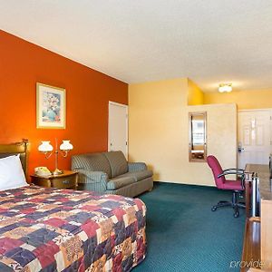 Ground Floor Queen Room