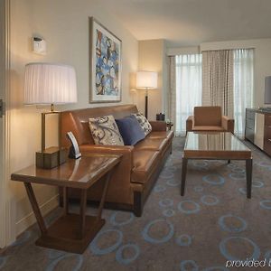 Executive One-Bedroom King Suite
