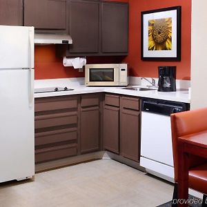 Queen Studio Hearing accessible